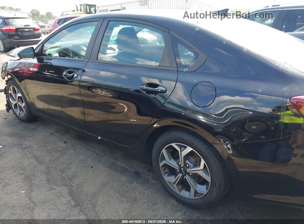 3KPF24AD1ME268081 2021 KIA FORTE Black 