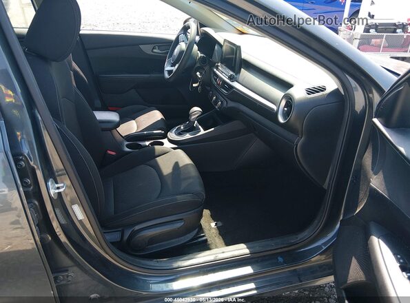 3KPF24AD1ME326965 2021 KIA FORTE Gray Widok wnętrza z przodu