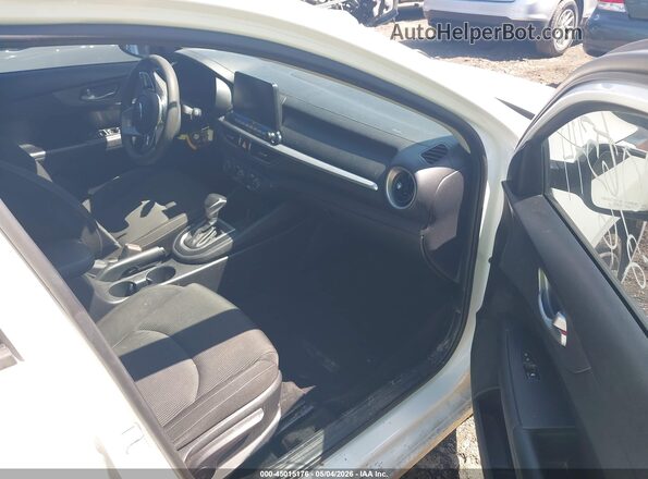 3KPF24AD1ME410462 2021 KIA FORTE White 
