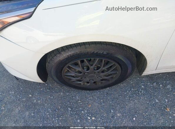 3KPF24AD1PE555246 2023 KIA FORTE White Widok zestawu wskaźników