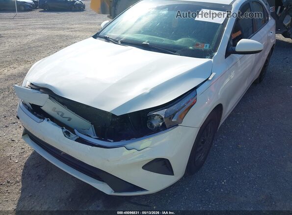 3KPF24AD1PE555246 2023 KIA FORTE White Widok z przodu