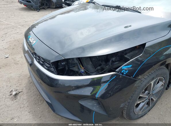 3KPF24AD1PE577182 2023 KIA FORTE Black Front view