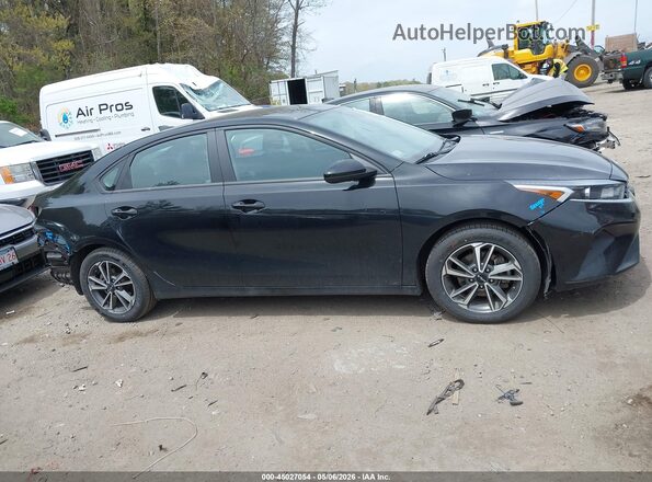 3KPF24AD1PE577182 2023 KIA FORTE Black 360 interior view