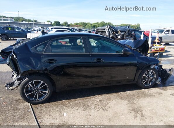 3KPF24AD1RE702717 2024 KIA FORTE Black Вид задньої частини салону