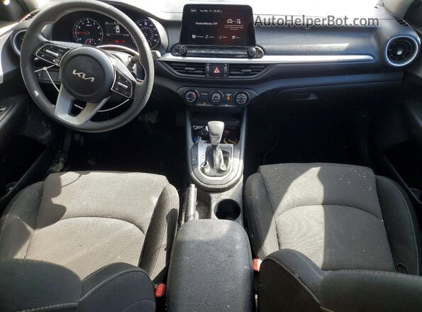 3KPF24AD1RE730548 2024 KIA FORTE Blue 