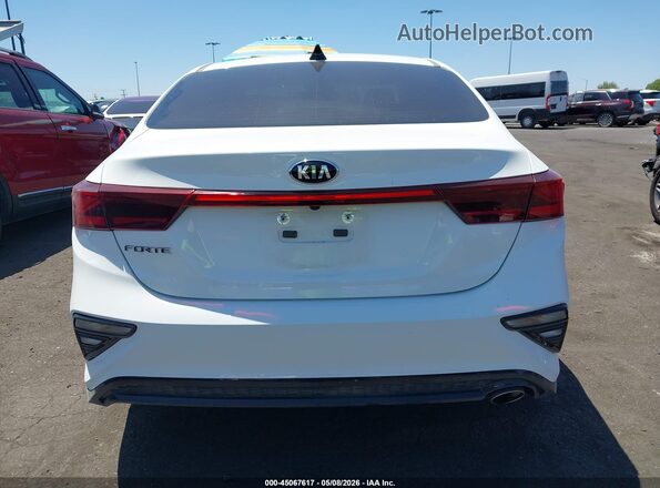 3KPF24AD2KE070901 2019 KIA FORTE White 