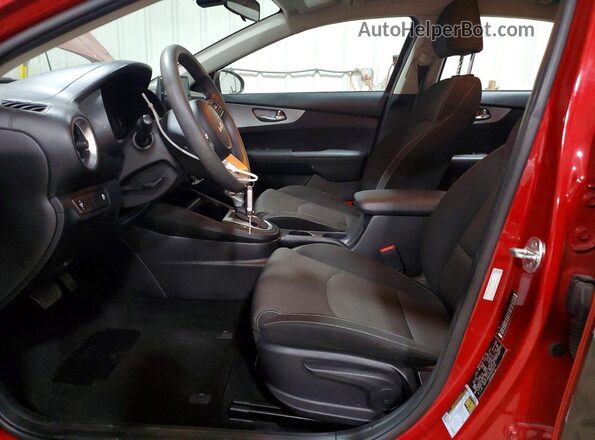 3KPF24AD2NE464158 2022 KIA FORTE Red Vista interior delantera