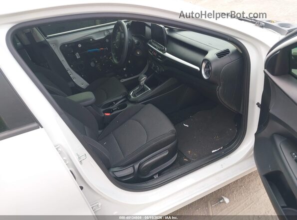 3KPF24AD2PE607807 2023 KIA FORTE White 