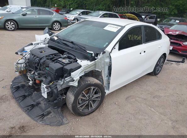 3KPF24AD2PE607807 2023 KIA FORTE White 