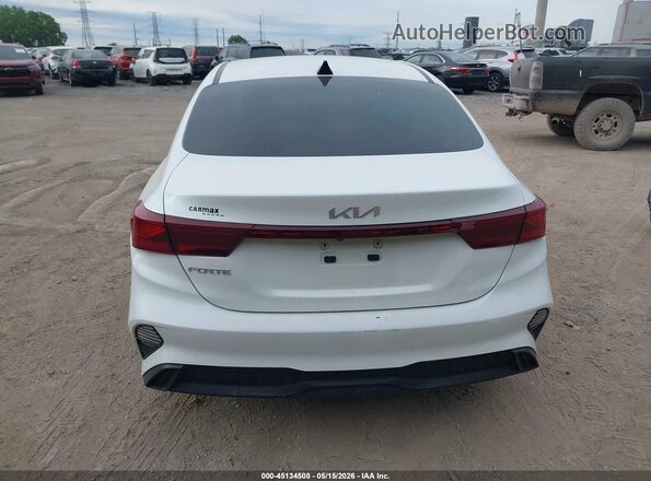 3KPF24AD2PE607807 2023 KIA FORTE White 