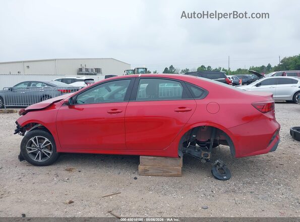3KPF24AD2PE628821 2023 KIA FORTE Red Սալոնի 360 աստիճան տեսք