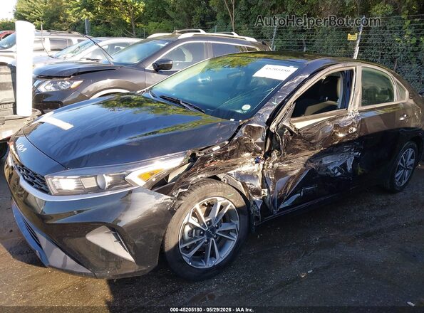 3KPF24AD2PE642962 2023 KIA FORTE Black Вид спереду