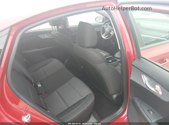 3KPF24AD2RE793187 2024 KIA FORTE Red Vista de la etiqueta del VIN