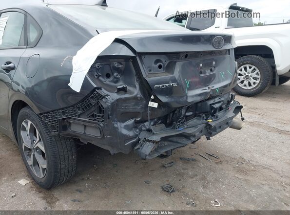 3KPF24AD3KE068574 2019 KIA FORTE Gray Вид спереду