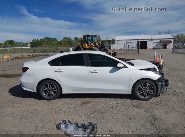 3KPF24AD3NE460331 2022 KIA FORTE White Instrument cluster view