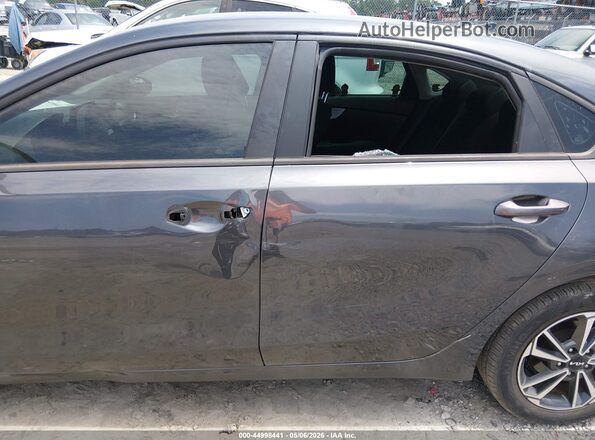 3KPF24AD3PE589074 2023 KIA FORTE Gray 