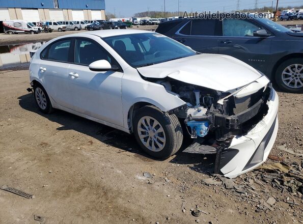 3KPF24AD3PE607024 2023 KIA FORTE White 