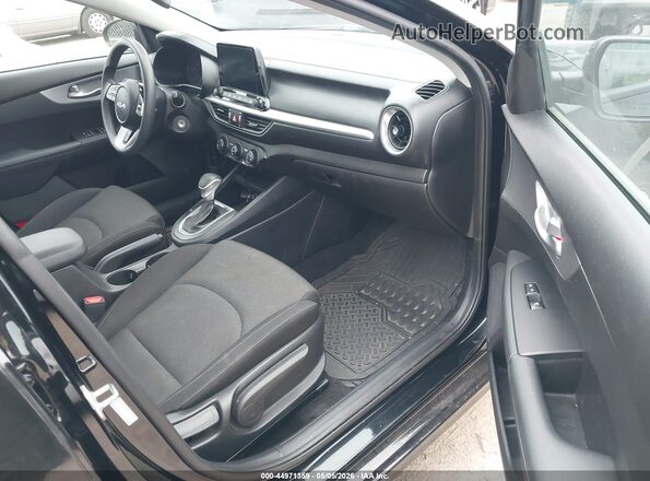 3KPF24AD3PE616676 2023 KIA FORTE Black 