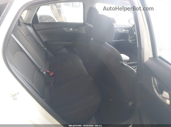 3KPF24AD4KE046597 2019 KIA FORTE White VIN კოდის სტიკერის ხედი