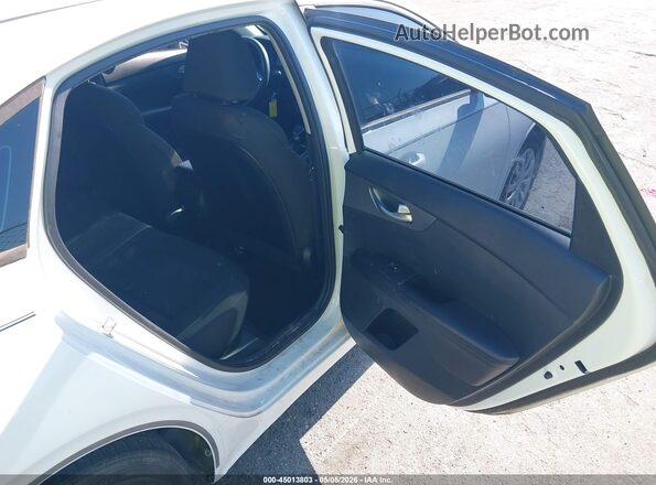 3KPF24AD4LE174016 2020 KIA FORTE White 