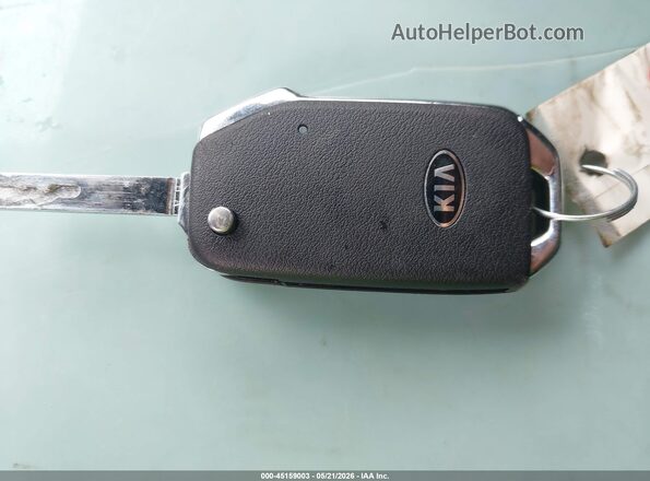 3KPF24AD4LE205832 2020 KIA FORTE Silver Vista del salpicadero
