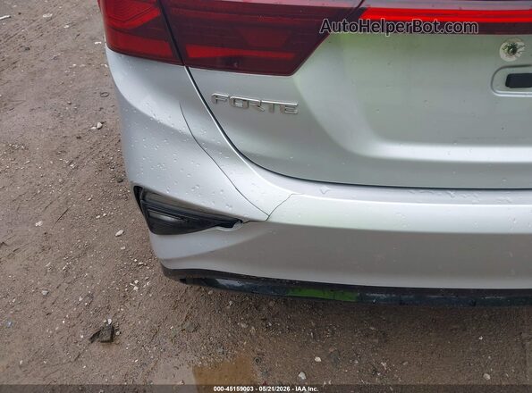 3KPF24AD4LE205832 2020 KIA FORTE Silver Vista frontal