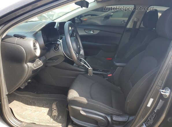 3KPF24AD4ME278085 2021 KIA FORTE Gray Vista interior delantera