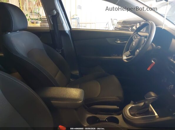 3KPF24AD4ME362973 2021 KIA FORTE White 
