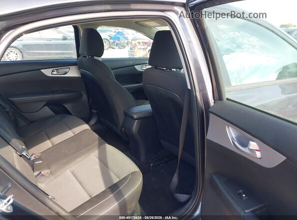 3KPF24AD4PE589844 2023 KIA FORTE Gray Widok naklejki z numerem VIN