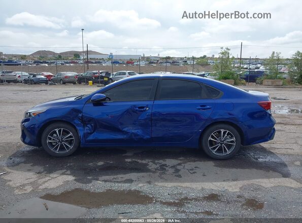 3KPF24AD4RE698744 2024 KIA FORTE Blue Widok wnętrza 360 stopni
