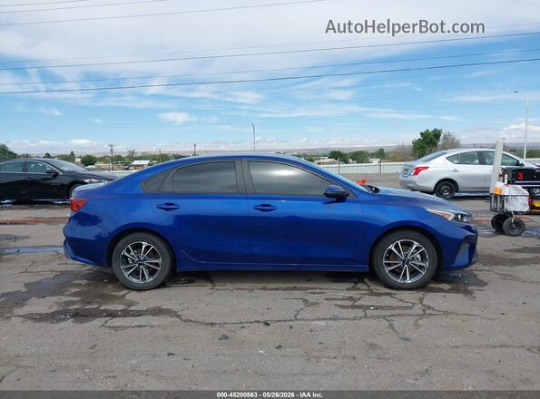3KPF24AD4RE698744 2024 KIA FORTE Blue Widok wnętrza z tyłu
