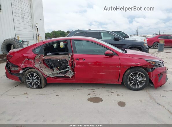 3KPF24AD4RE752561 2024 KIA FORTE Red უკანა სალონის ხედი