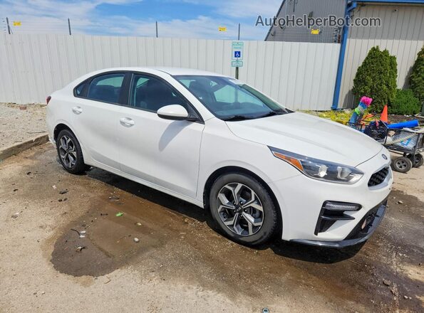 3KPF24AD5ME315404 2021 KIA FORTE White 