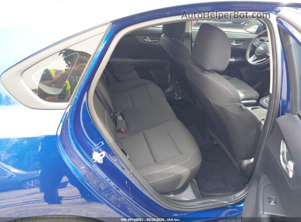 3KPF24AD5ME324748 2021 KIA FORTE Blue Vista de la etiqueta del VIN