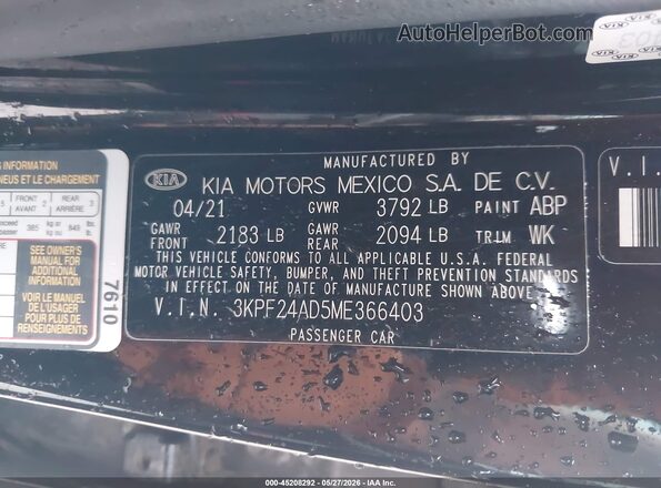 3KPF24AD5ME366403 2021 KIA FORTE Black Vista del compartimento del motor