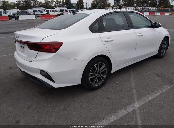 3KPF24AD5PE609986 2023 KIA FORTE Белый Задняя правая четверть