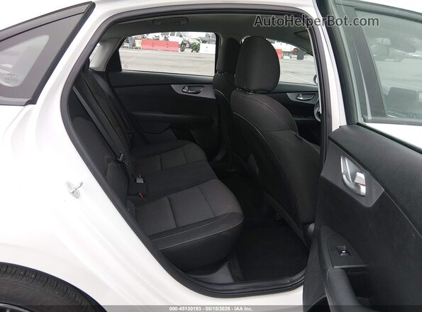 3KPF24AD5PE609986 2023 KIA FORTE Белый Вид наклейки с VIN-кодом