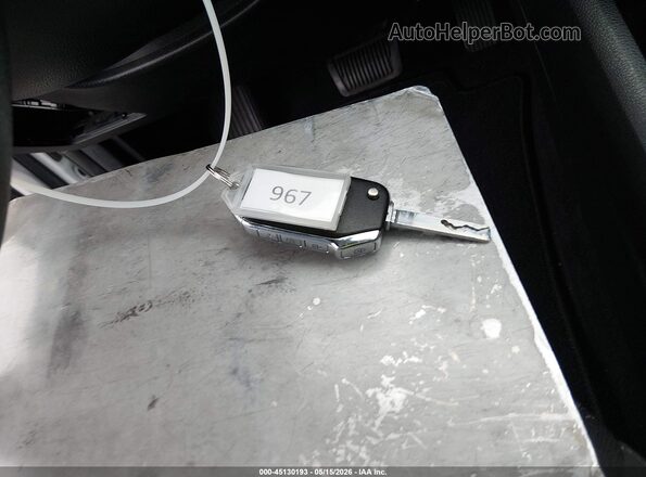 3KPF24AD5PE609986 2023 KIA FORTE Белый Вид панели приборов