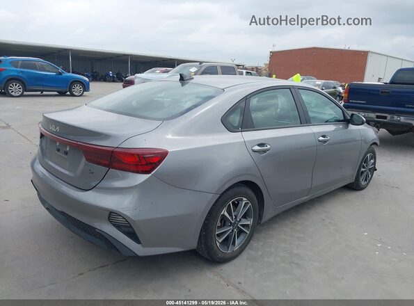 3KPF24AD5RE760183 2024 KIA FORTE Gray Trasero derecho