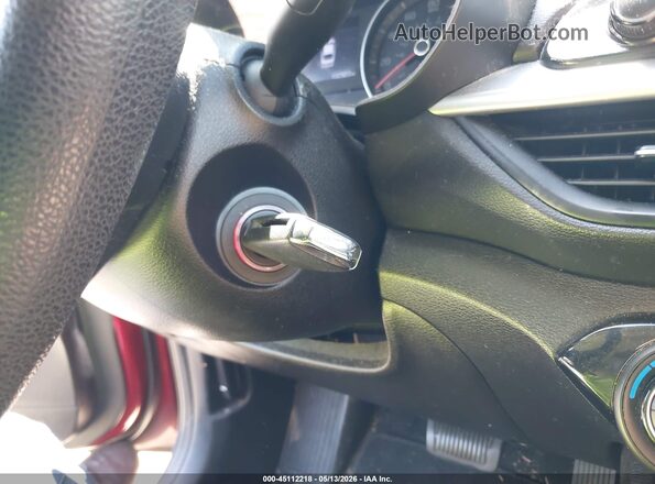3KPF24AD6KE065832 2019 KIA FORTE Red Vista del salpicadero