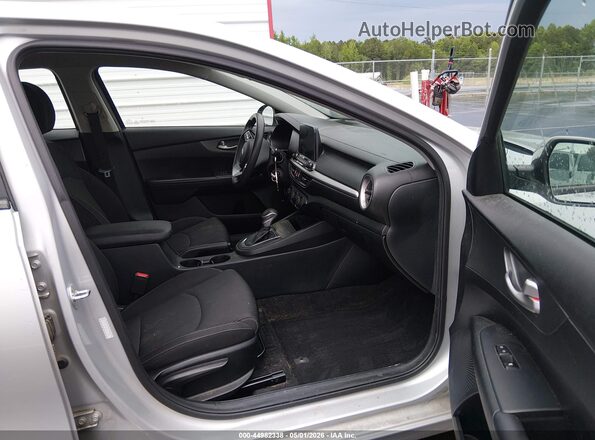 3KPF24AD6LE147948 2020 KIA FORTE Silver Vista interior delantera