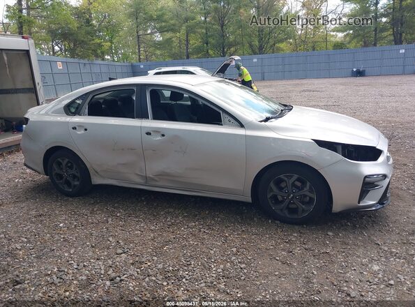 3KPF24AD6LE149487 2020 KIA FORTE Silver Սալոնի հետևի տեսք
