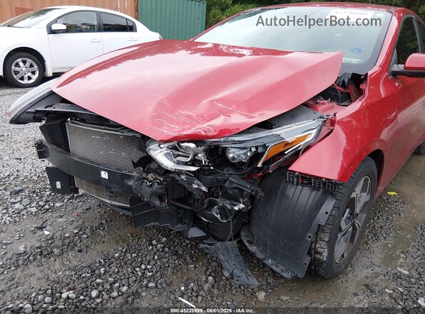 3KPF24AD6ME285586 2021 KIA FORTE Red Вид спереду