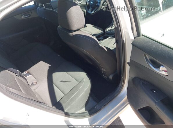 3KPF24AD6ME378107 2021 KIA FORTE Silver Widok naklejki z numerem VIN