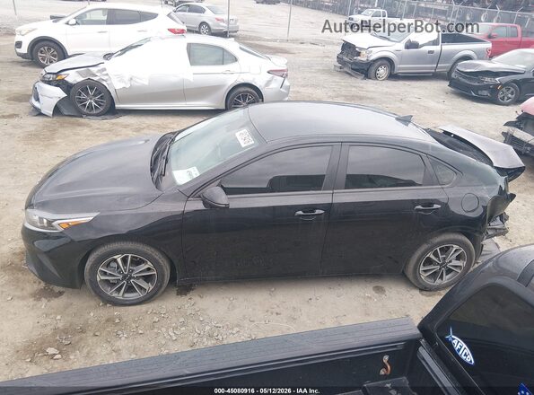3KPF24AD6PE659036 2023 KIA FORTE Black Սալոնի 360 աստիճան տեսք