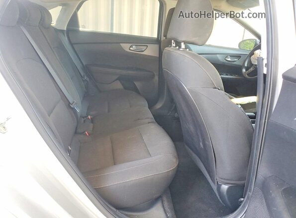 3KPF24AD7ME278985 2021 KIA FORTE Gray 