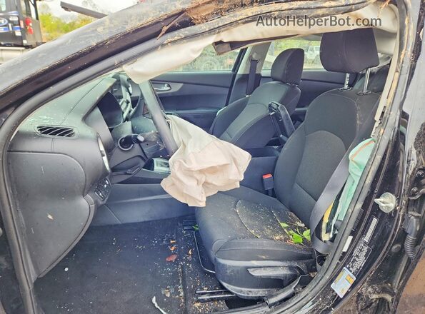 3KPF24AD7ME297682 2021 KIA FORTE Black 