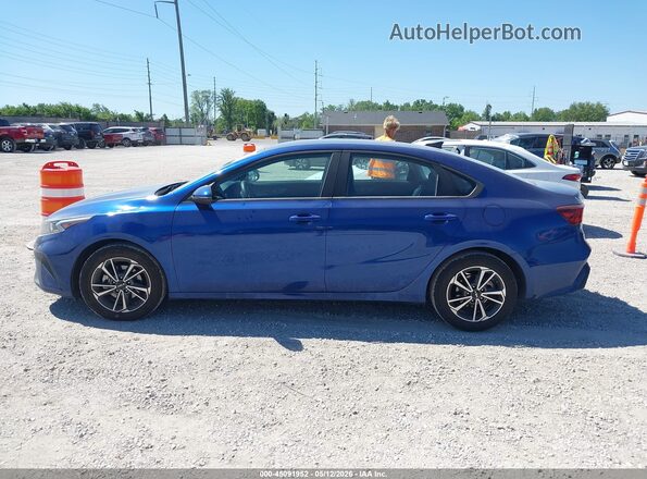 3KPF24AD7NE466312 2022 KIA FORTE Blue Սալոնի 360 աստիճան տեսք