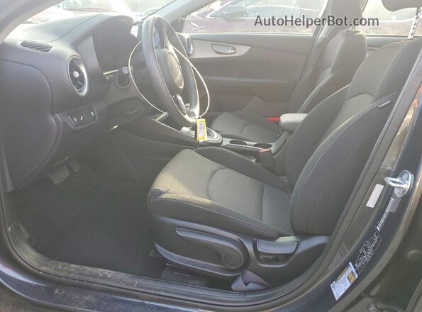 3KPF24AD7RE709929 2024 KIA FORTE Gray Vista interior delantera