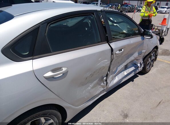 3KPF24AD8KE113380 2019 KIA FORTE Silver 